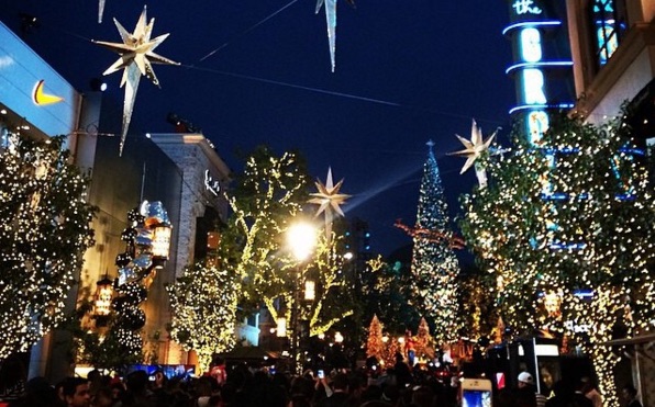 The Grove's Annual Tree Lighting Ceremony Kicks Off the Holiday Season on November 14