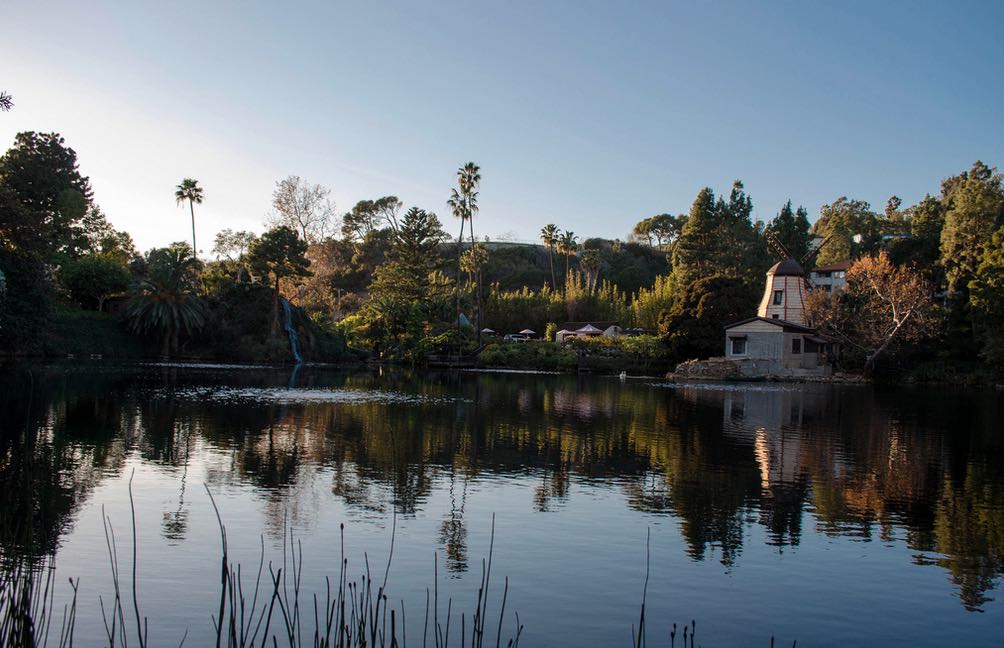 Lake Shrine Temple