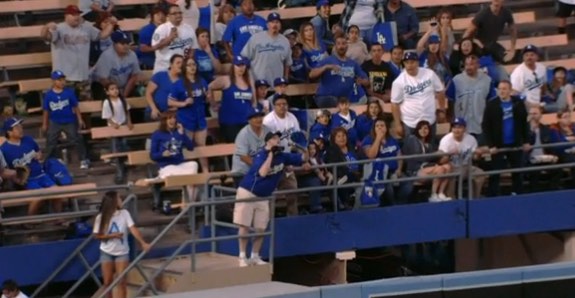 Dodgers Fan Records Himself Home Run Ball