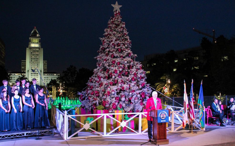 2014 Tree Lighting Ceremony Music Center