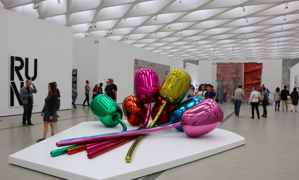 The Broad Jeff Koons