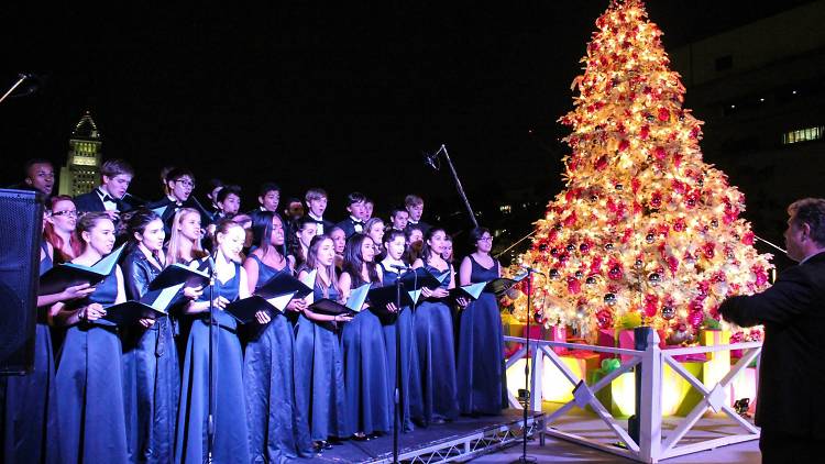 Holiday Tree Lighting