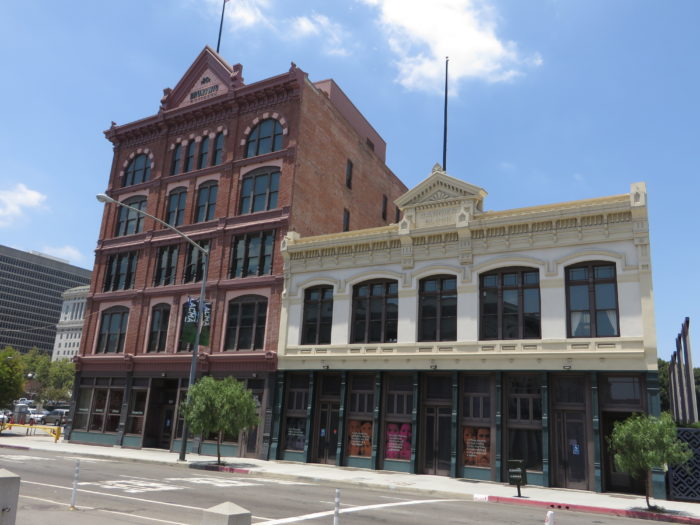 By Ken Lund from Reno, Nevada, USA - LA Plaza de Cultura y Artes, Los Angeles, California, CC BY-SA 2.0, https://commons.wikimedia.org/w/index.php?curid=56420723