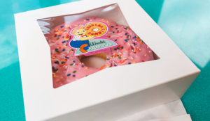lard-lad-donut-pink-sprinkles-universal-studios