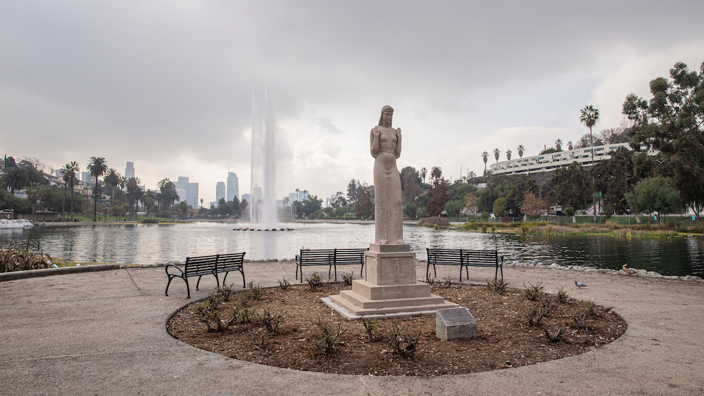 Walking Around Echo Park Lake