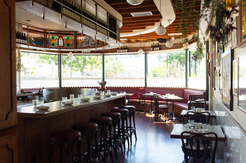 queens-raw-bar-interior-credit-last-word-hospitality